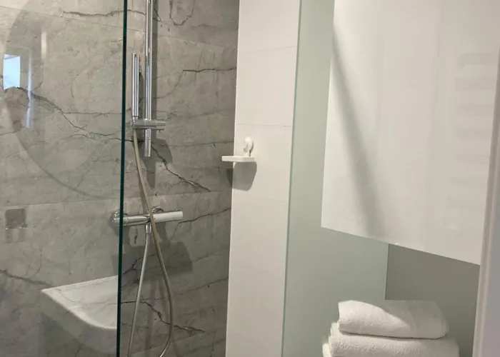 Enes Legnicka Street 59d Apartman