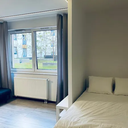 Enes Legnicka Street 59d ヴロツワフ