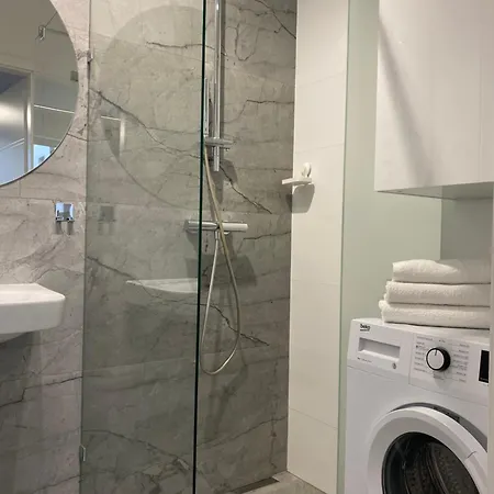 アパート Enes Legnicka Street 59d ヴロツワフ